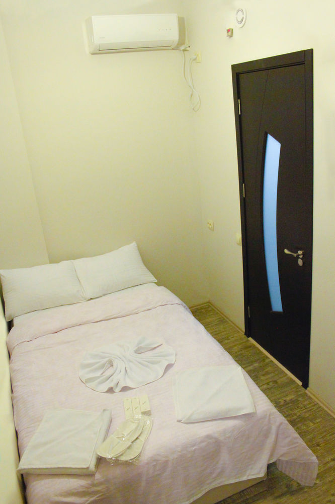 Apartment On Rustaveli Avenue 트빌리시 외부 사진