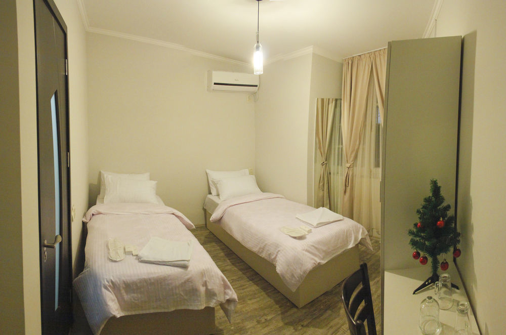 Apartment On Rustaveli Avenue 트빌리시 외부 사진